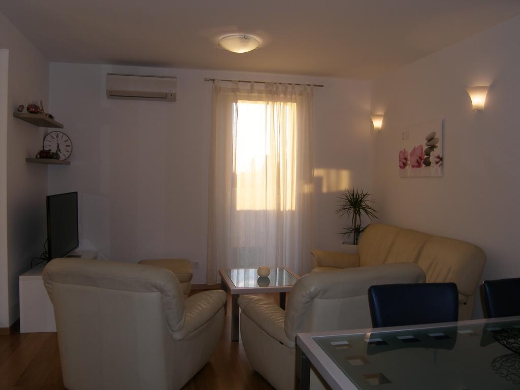 Momentum Apartment Split Exterior foto